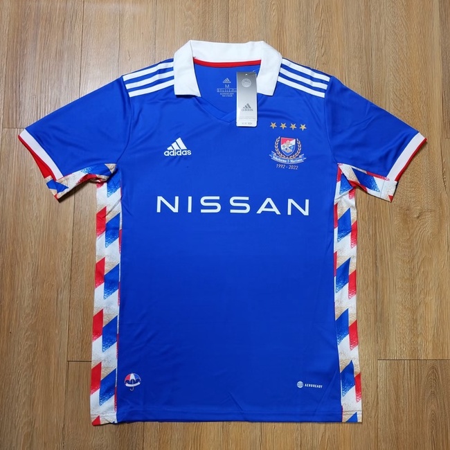 เสื้อบอลเจลีค โยโกฮาม่า เอฟมารินอส ชุดเหย้า เกรดแฟนบอล (AAA)  ปี 2022/23 Yokohama F-Marinos Home Jer