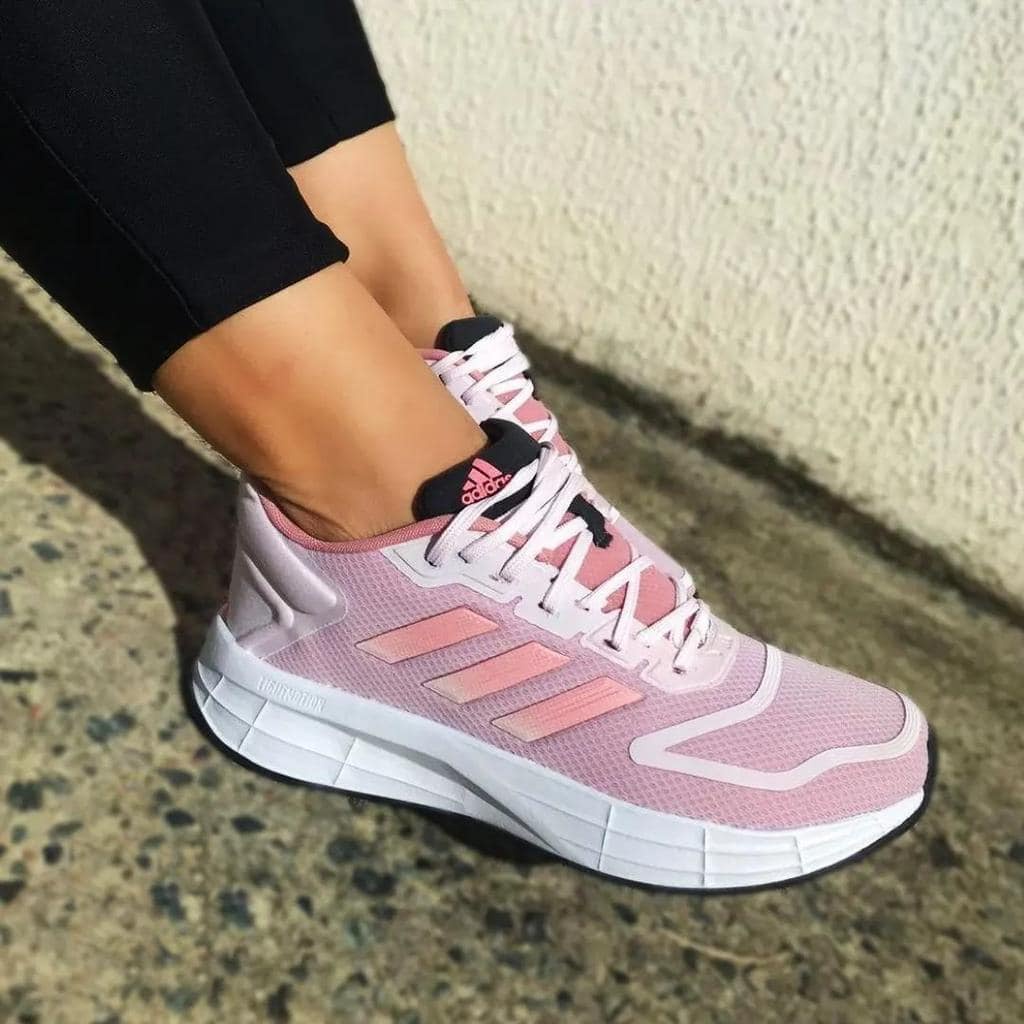 รองเท้าวิ่งหญิง รุ่น Adidas Duramo 10