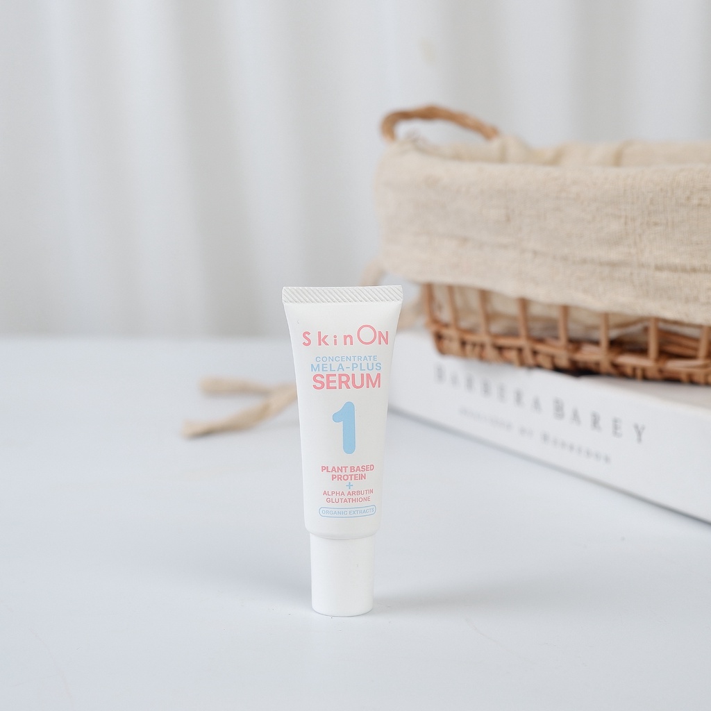 SKIN ON MELA-PLUS SERUM ผลิตภัณฑ์บำรุงผิวหน้า นำเอา AHA ธรรมชาติที่ได้จากอ้อย ช่วยผลัดเซลล์ผิวที่เสื