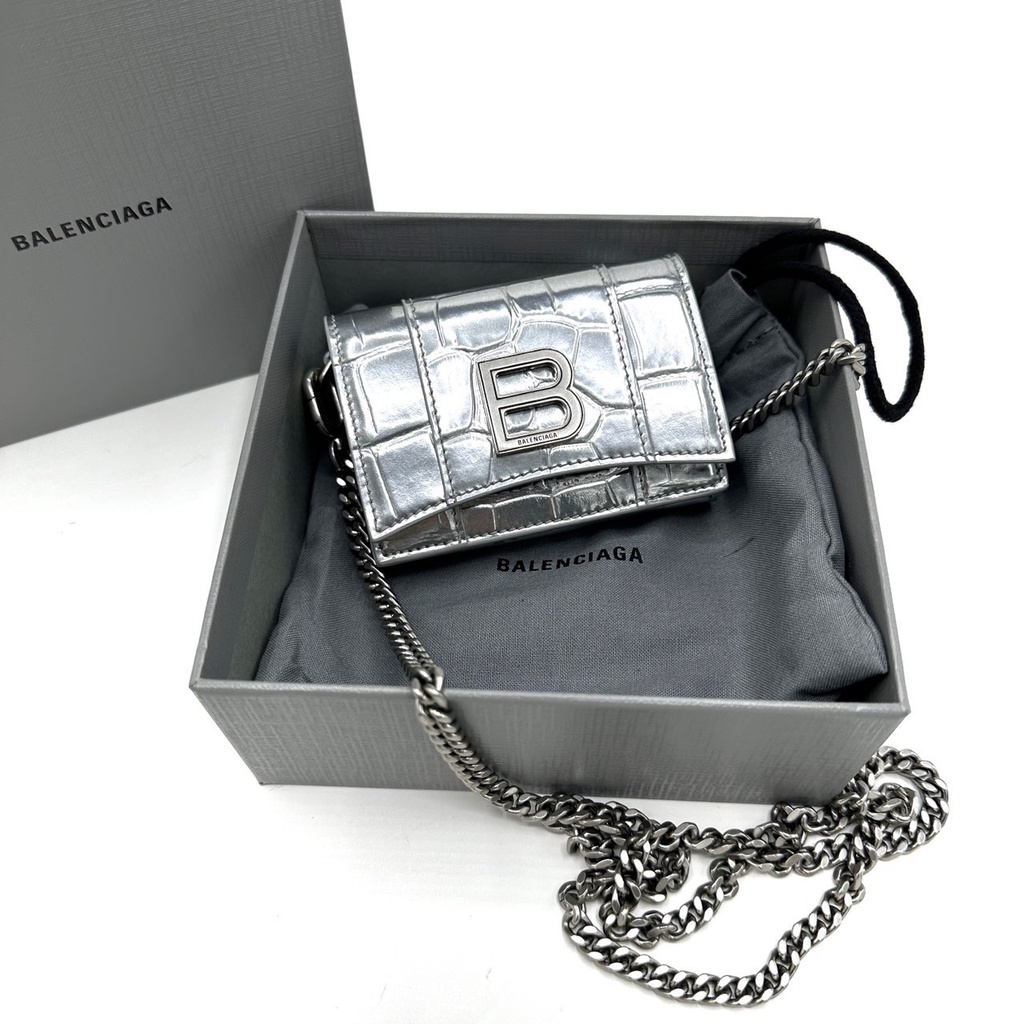 ฺBalenciaga wallet mini hourglass chain silver สีเงิน ออกงาน ได้ กระเป๋า ถอดสายได้ กระเป๋าสตางค์ฬบสั้น ผู้หญฺง ของแท้