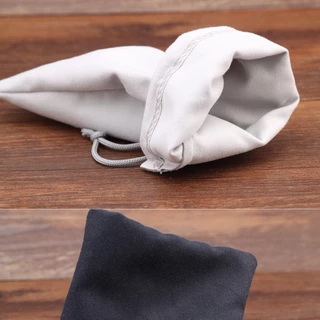 Caravan Crew Pouch bag for Earphones/ Cable/ Cosmetics ถุงผ้าหูรูด ขนาด 10*12cm