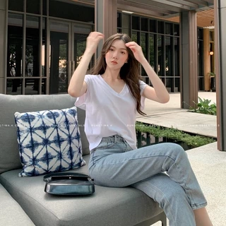 SALE 🪁 ’Vivienne Top'- เสื้อยืดคอวี เนื้อผ้ายูนิโคล่ ทรงปล่อยสบายๆ ไม่รัดรูป RTW