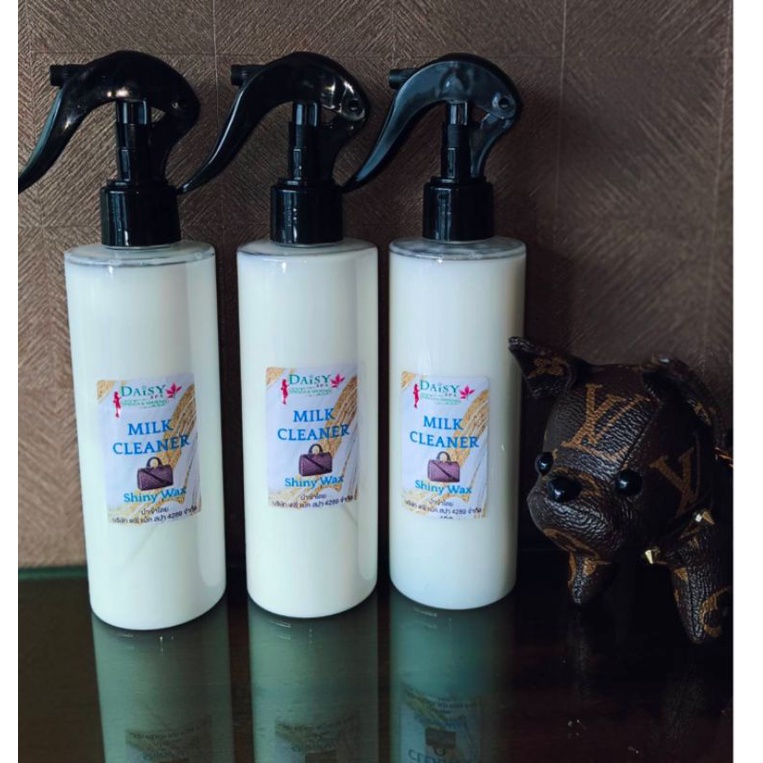 น้ำยากระเป๋าหลุยส์หนังแคนวาส 3 in 1ขวดใหญ่หัวฉีดสเปรย์ฟอกกี้250 ml