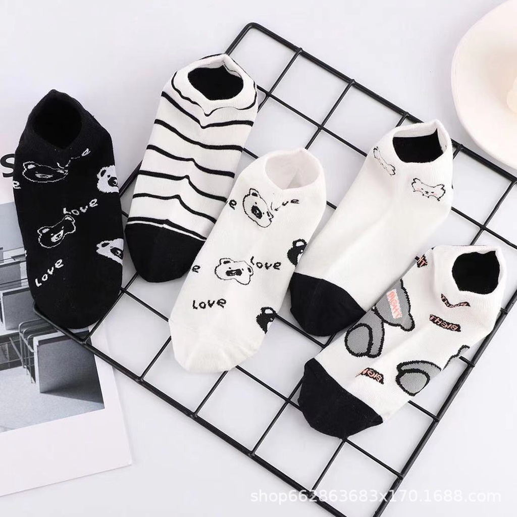 ถุงเท้าข้อสั้น แบบบาง ลายการ์ตูนน่ารัก สีดํา และสีขาว แฟชั่นฤดูใบไม้ผลิ และฤดูร้อน สไตล์ญี่ปุ่น สําหรับผู้หญิง - รูปที่ 3