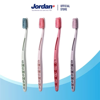 [คละสี] Jordan จอร์แดน แปรงสีฟันผู้ใหญ่ รุ่น Ultralite 0.01 mm.