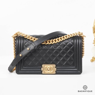 CHANEL BOY 10 BLACK CAVI