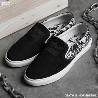 รองเท้า slip on Freaka ลาย Death is not ending