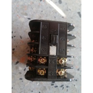 MAGNETIC CONTACTOR Gold star C-5N คอยล์220V