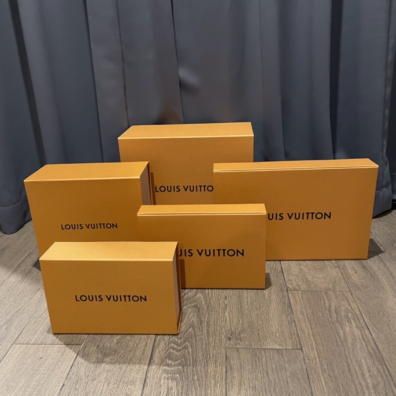กล่องหลุยส์ LV Louis Vitton ของแท้ 100% จากช็อปหลุยส์