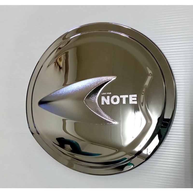 ครอบฝาถังน้ำมัน ชุบโครเมี่ยม NISSAN NOTE ยี่ห้อ Lekone เลค่อน