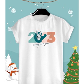 เสื้อลายปีใหม่ เสื้อคริสมาสต์ Merry Christmas &amp; Happy New Year 2023 ผ้า TK ใส่สบาย สีสันสดใส ใส่สบาย ไม่ยืดไม่ย้วย