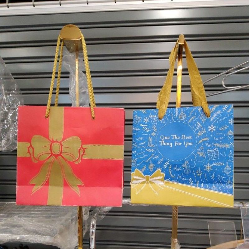 ถุงกระดาษพิมพ์ลาย # ขนาด8″×8″ขยายข้างขยายก้น(1แพ็คมี50ใบ)ขยายก้น3″