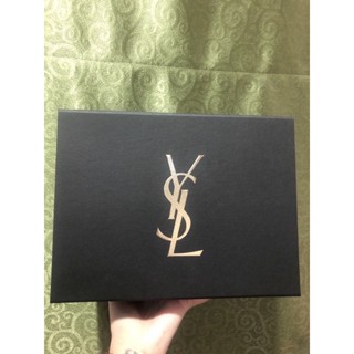 กล่อง Ysl size M แท้100%