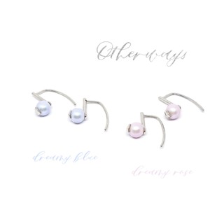 Fyne Fories Otherways Earrings - Dreamy ♡ ต่างหูหัวใจสีเงิน ติดมุก Swarovski สี iridescent dreamy ♡ fynefories