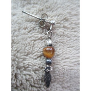 ต่างหูเงินแท้ ห้อยหินตาเสือ หรือ Tiger eye มีแค่ข้างเดียว
