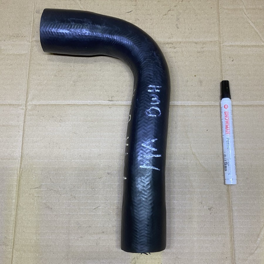 HINO FF172 MA HO7C LOWER RADIATOR HOSE 9001-54231