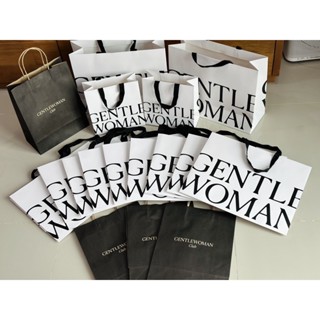 ถุงกระดาษ Gentlewoman ของแท้ จาก shop หูหิ้วแบบผ้า สวยมาก  **ใบใหญ่**