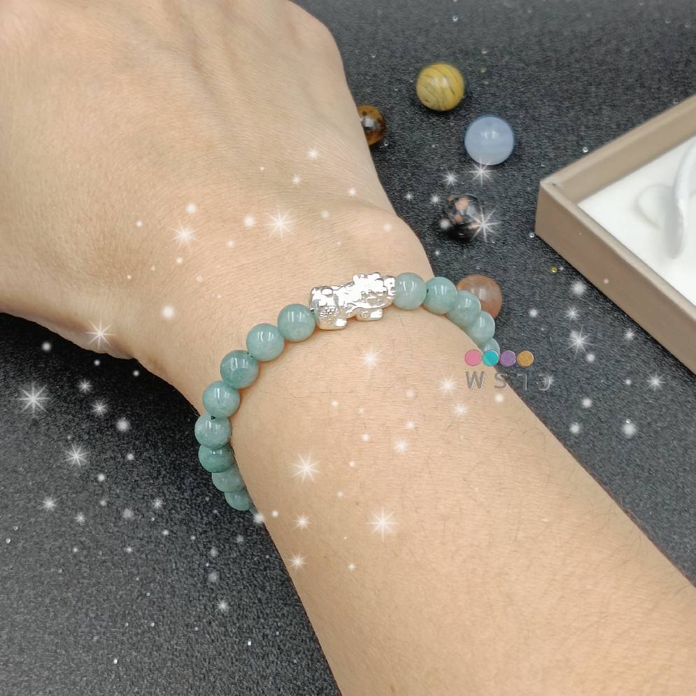 (พราว) ปี่เซียะเงินแท้ 1.5  ซม. +หยก (Jade) หิน 6 มม. เสริมความมั่งคั่ง ร่ำรวย สุขภาพ ผ่านพิธีปลุกเสกและบรรจุคุณแล้ว