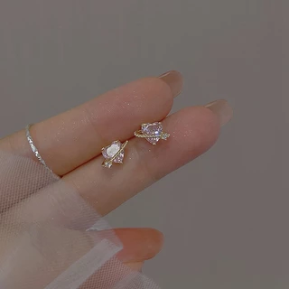 ต่างหูสตั๊ด เงิน S925 จี้รูปหัวใจ ประดับเพทาย คริสตัล สีทอง เครื่องประดับ สําหรับผู้หญิง