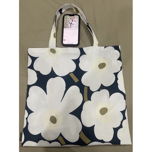พร้อมส่ง สีหายาก !! ?? Marimekko Japan Limited Unikko Tote Bag สี  OffWhite x Beige x DarkBlue ?? แท้100%จากชอปmarimekko | Shopee Thailand