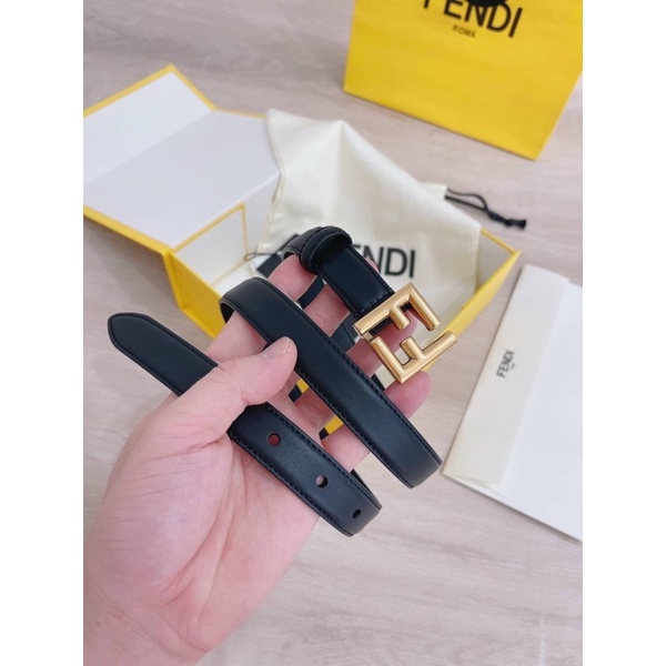 เข็มขัดผู้หญิงแบรนด์เนม Fendi leather Belt 2.0 เทพ