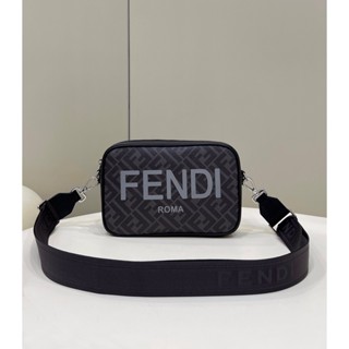 พรี​ ราคา7300 FENDI 8587 กระเป๋าสะพาย กระเป๋าสะพายข้าง 23.5*5*16cm