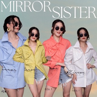 🔖ป้าย Mirrorsister​ 21026.1 เสื้อเชิ้ตคอปกทรงเก๋ จับแต่งโบว์ใหญ่ที่ไหล่ข้างขวา