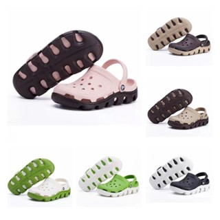 Crocs Duet Sport Clog Unisex รองเท้าแตะลําลองแฟชั่น พื้นนิ่ม สําหรับคู่รัก ใส่กลางแจ้ง