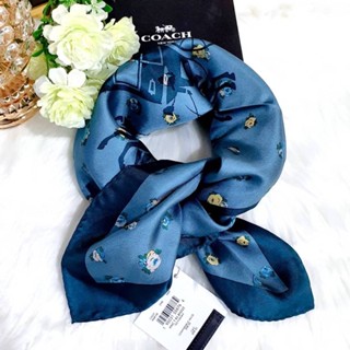 💙COACH C0007 Horse And Carriage Tea Rose Print Silk Bandana ผ้าพันคอ ผ้าคลุม ผ้าผูกกระเป๋า เนื้อ Silk สีน้ำเงิน