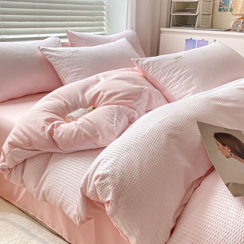 ชุดผ้าปู4ชิ้น กระโปรงเตียง (มีแถบยางยืด ที่มุม 4 มุม)+ ปลอกผ้านวม + ปลอกหมอน เตียงนอน 1.5 เมตร 1.8 เมตร