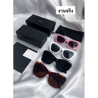 **พร้อมส่ง** แว่นตา CD ทรงหูแมว งานเก๋ พร้อมกล่อง อุปกรณ์ครบ