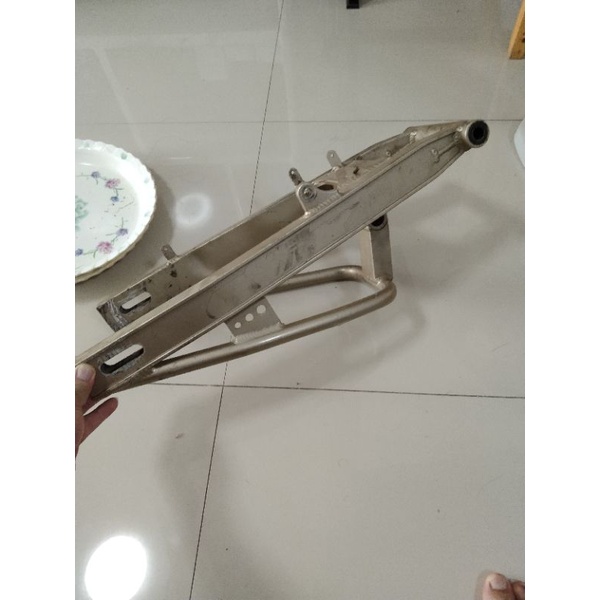 สวิงอาร์ม KR 150 ดามล่าง