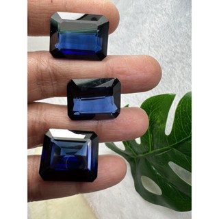 corundum blue sapphire ไพลิน สีน้ำเงิน ของเทียม  THAI STEP CUT น้ำหนัก 12 กะรัต