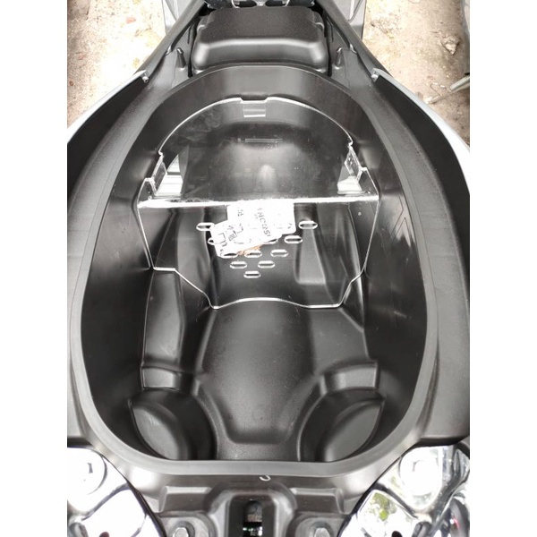 DOWNDRAFT LUGGAGE PARTITION COVER nmax เก่า/ใหม่, Aerox เก่า/ใหม่.5mm downdraft ช่องกระเป๋าอะคริลิค NMAX/AEROX