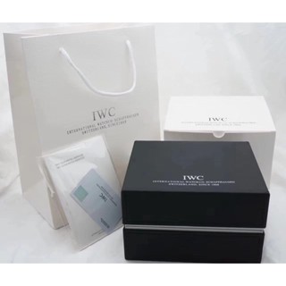 กล่องนาฬิกา IWC พร้อมอุปกรณ์