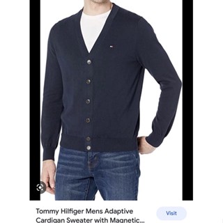 Tommy Hilfiger Sweater ทอมมี่ ฮิลฟิกเกอร์ ปักสัญลักษณ์ตรงหน้าอก คอวี ผ่ากลางอก ปิดด้วยกระดุม