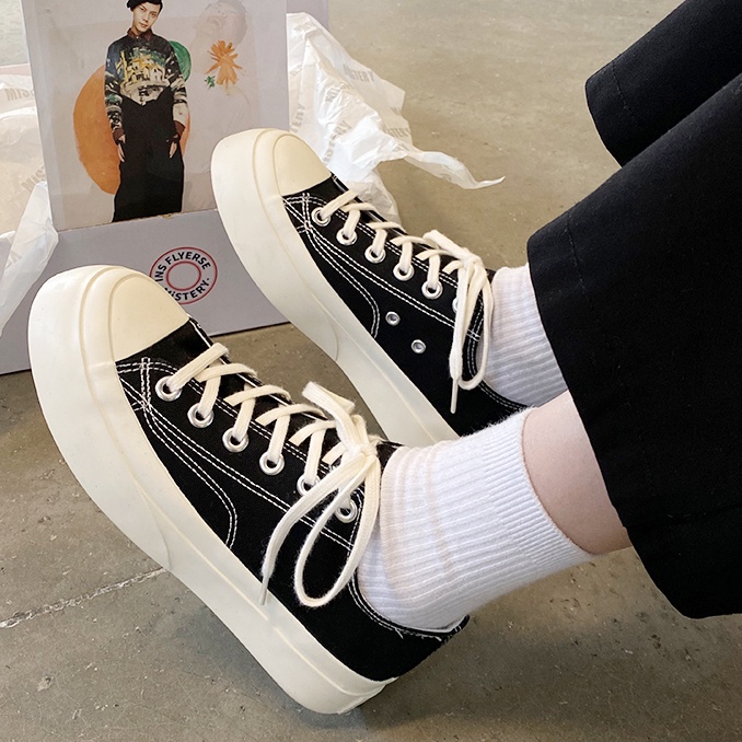 MISTERY รองเท้านักเรียนผู้หญิง รุ่น CALM LOW TOP สีขาว（MIS-508）