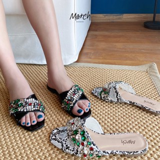 MarchShoes Lucy Sandals รองเท้าแตะแบบสวม สายคาดกากบาท ปักเพชรประดับ  ส้นยางกันลื่นสูง 1ซม