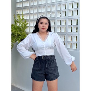 เสื้อขาว เสื้อแขนยาว เสื้อลูกไม้