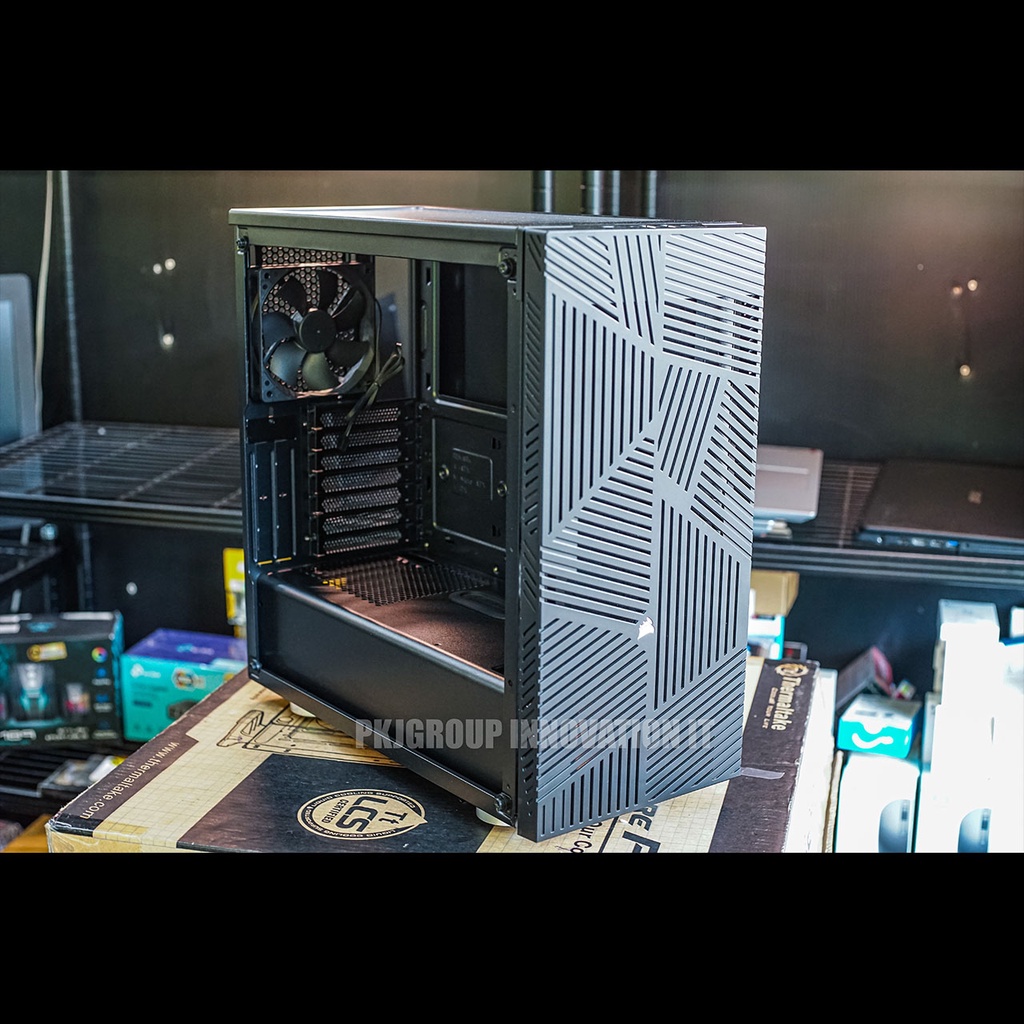 เคสคอมพิวเตอร์มือ 1 เก่าเก็บ Corsair
