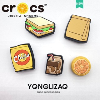 jibbitz crocs charms ตัวติดรองเท้า แท้  ชุดอาหารเช้าซีรีส์ jibbizt ปุ่มน่ารักตกแต่งหัวเข็มขัดรูรองเท้าอุปกรณ์เสริม jibbitz สําหรับ crocs