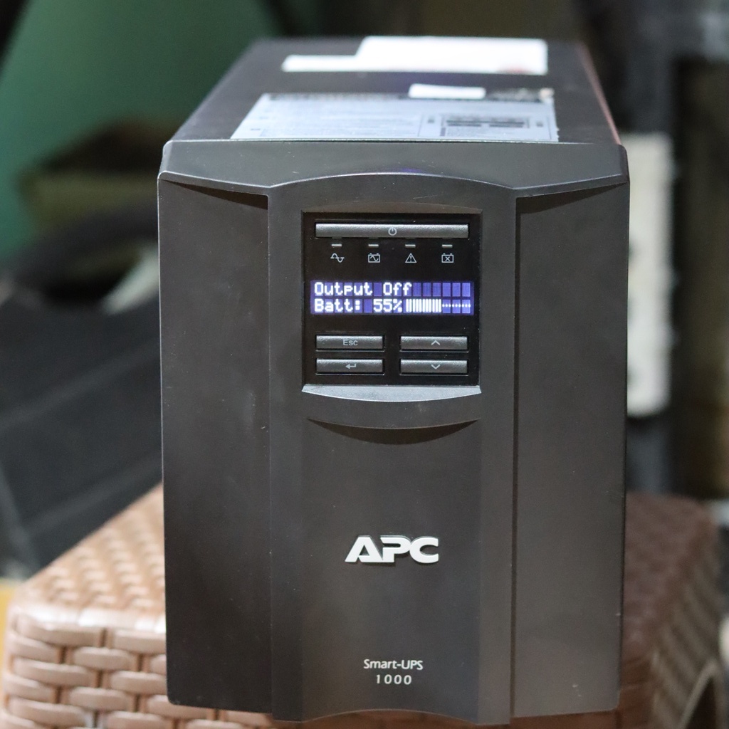 APC Smart-UPS 1000VA-700Watts  LCD 230V with SmartConnect Standard S 700Watts  มีแบตพร้อมใช้ มือสอง