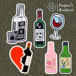 ʕ •ᴥ•ʔ ✿ พร้อมส่ง : เข็มกลัดเซ็ทขวดไวน์,แก้วไวน์และโซจู | Wine Bottle, Glass &amp; Soju Enamel Brooch Pin Set.