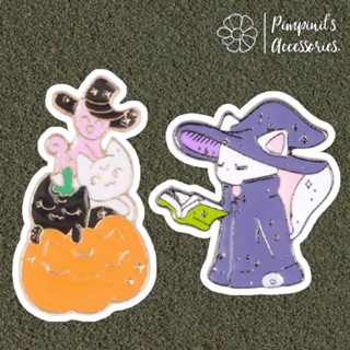 ʕ •ᴥ•ʔ ✿ พร้อมส่ง : เข็มกลัดเซ็ทพ่อมดกระต่ายขาวและฟักทองฮาโลวีน | White Rabbit Wizard &amp; Halloween Pumpkin Enamel Brooch