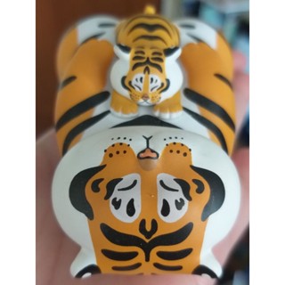 Tiger Phanghu &amp; baby ไม่แกะซอง