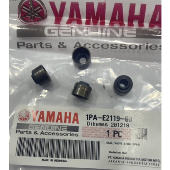 -YAMAHA FZ150 Y15 Y16 R25 ซีลวาล์ว -BY HONG LEONANG YAMAHA ขาย 1 ชิ้น (ฝาครอบธรรมดา) 1PA-E2119-00