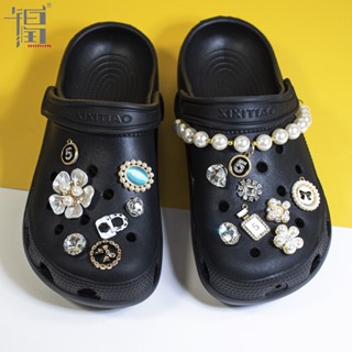 ชุดสร้อยคอ จี้รูปรองเท้า Croc Jibz DIY