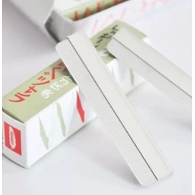 พร้อมส่ง (10 ใบ/กล่อง) มีดโกนกันคิ้ว มีดโกนขนนก มีดโกน มีดโกน มีดกันคิ้ว