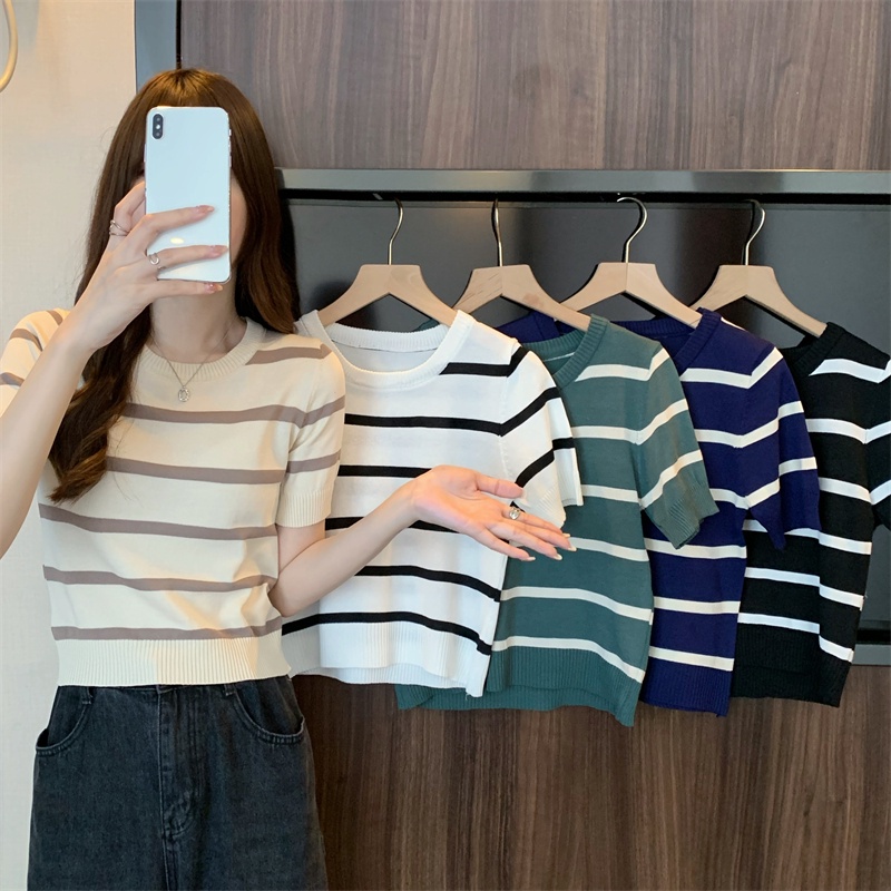 [Maze] พร้อมส่ง เสื้อยืดสีพื้น ใส่ในวันสบายๆ คอกลม ลายทาง ทรงสวย สีมินิมอลน่ารักๆ(95020 )
