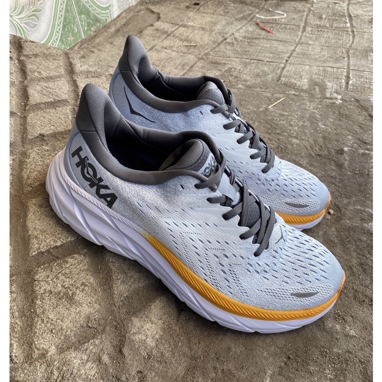 รองเท้าผ้าใบผู้ชาย HOKA BONDI 8(งานเทียบแท้100% ) รองเท้าผ้าใบรุ่นสินค้าถ่ายรูปจากสินค้าจริงค่ะมีของพร้อมส่งรองเท้ากีฬา